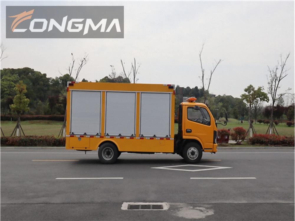 东风多利卡救险车(1600m³/h)