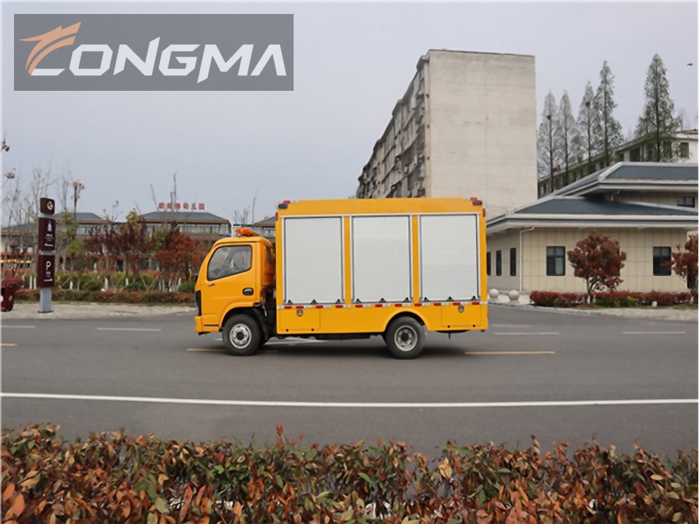 东风多利卡救险车(1600m³/h)