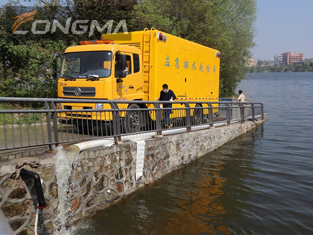 东风天锦防汛排涝救险车(3600m³/h)