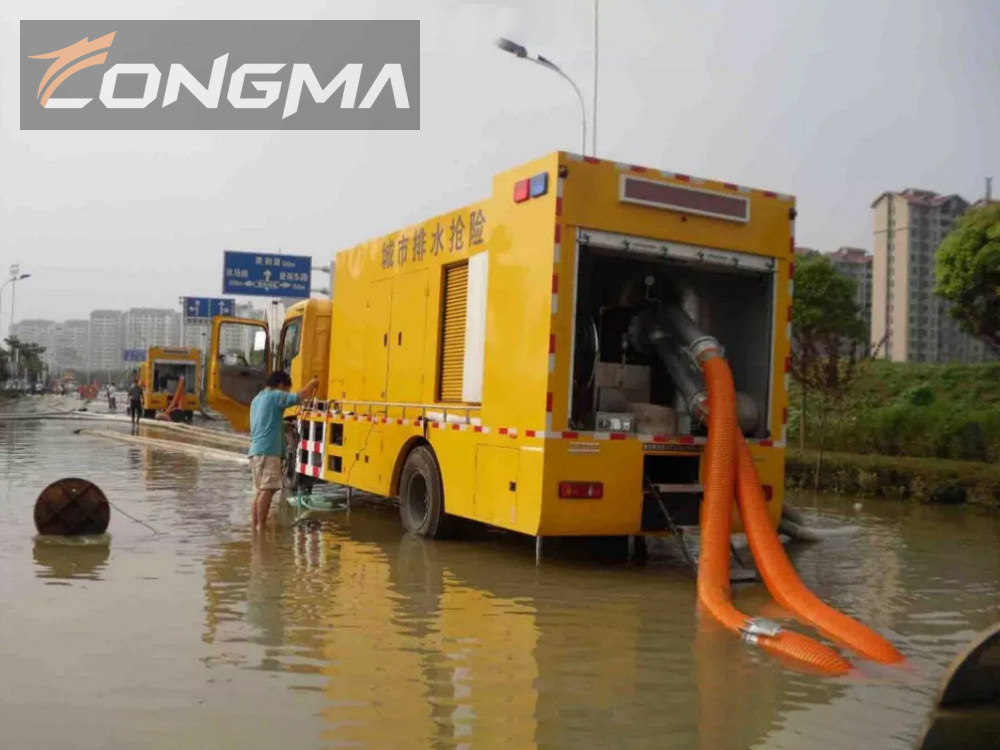 重汽豪沃大流量排水抢险车(4000m³/h)