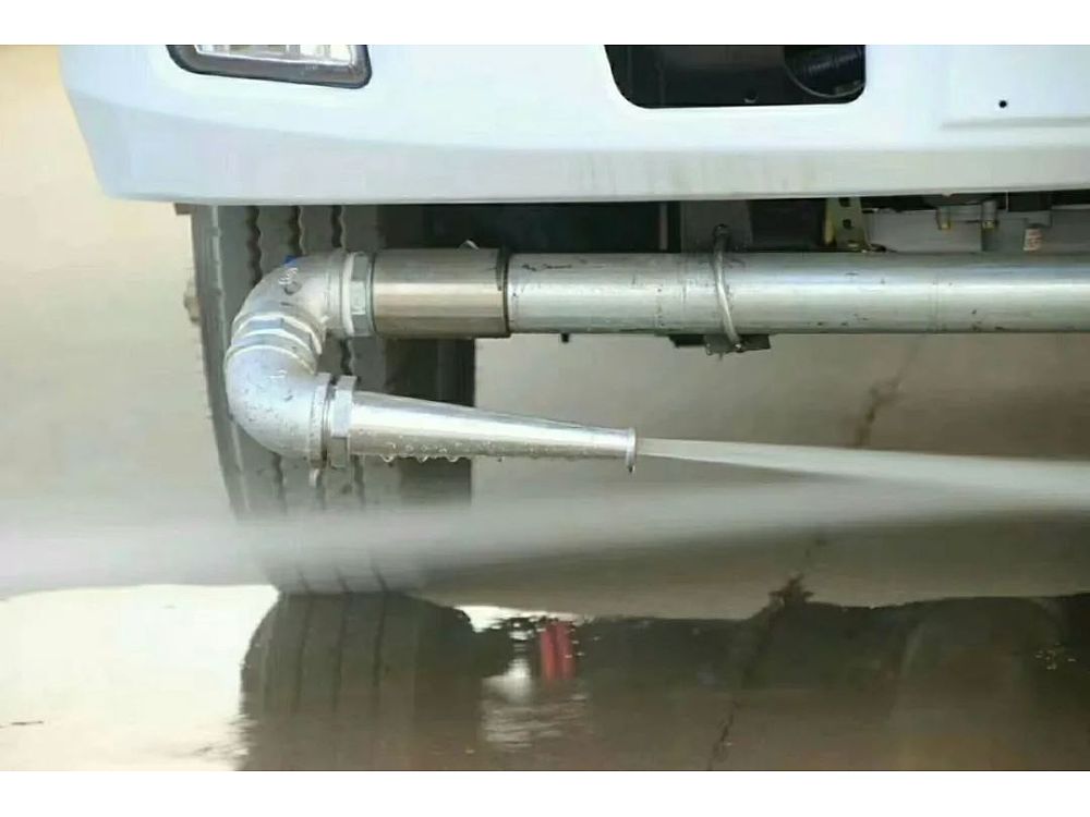 东风小多利卡蓝牌雾炮车(国六4.5立方/30-40米雾炮)