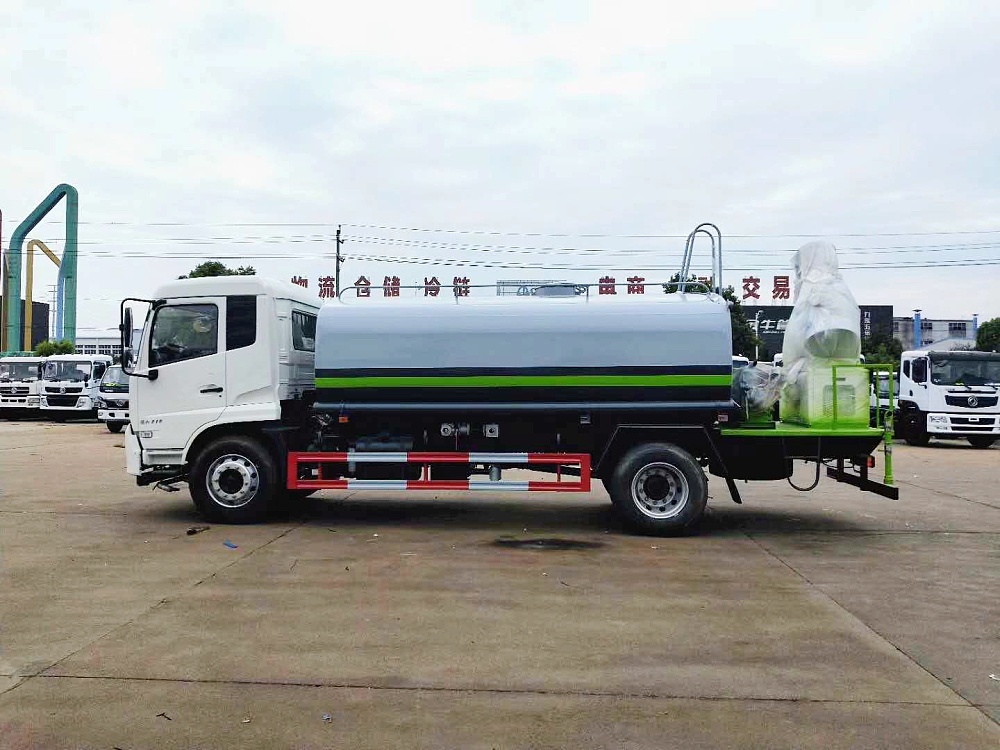 东风天锦绿化喷洒抑尘车(国六12立方/30-40米雾炮)