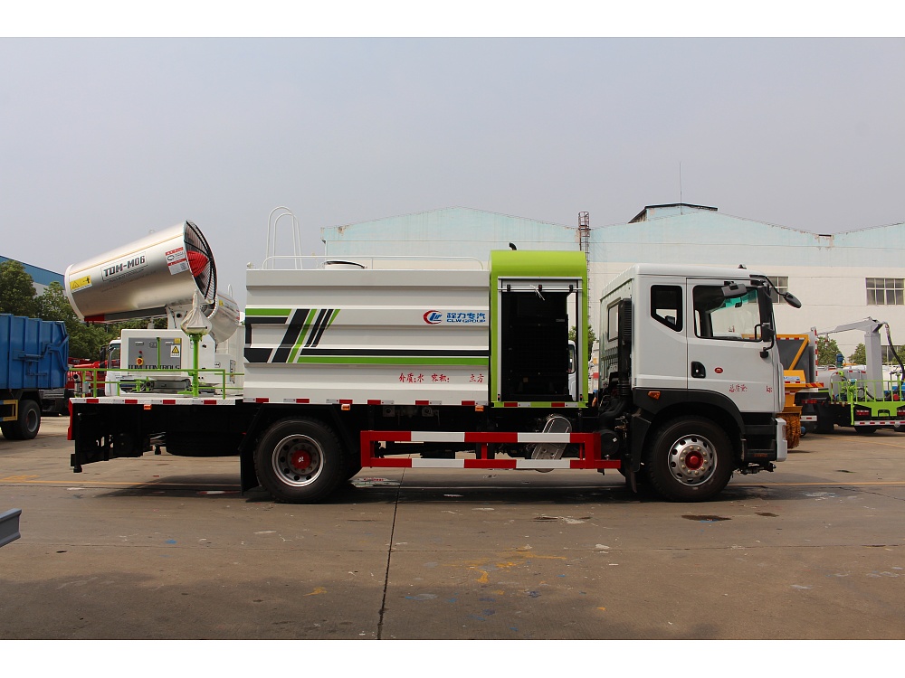 东风多利卡D9雾炮车(国六10立方/50-100米雾炮)