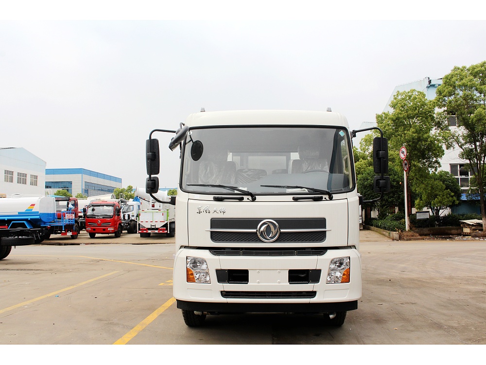 东风天锦抑尘抑尘车(国六10立方/50-100米雾炮)