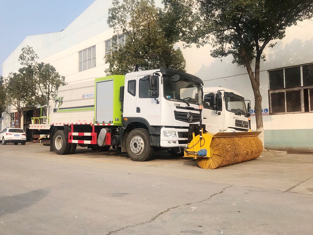 东风华神T5喷雾雾炮车(国六10立方/50-100米雾炮)