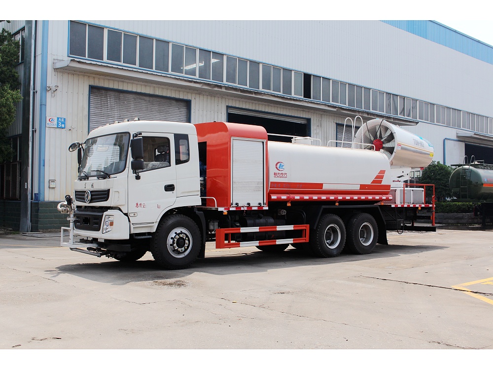 东风随专后双桥雾炮车(国五16立方/50-120米雾炮)