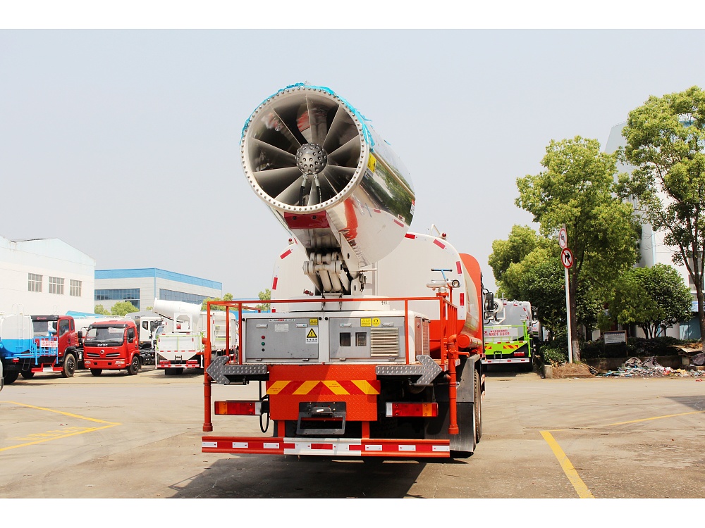 东风随专后双桥雾炮雾炮车(国六16立方/50-120米雾炮)