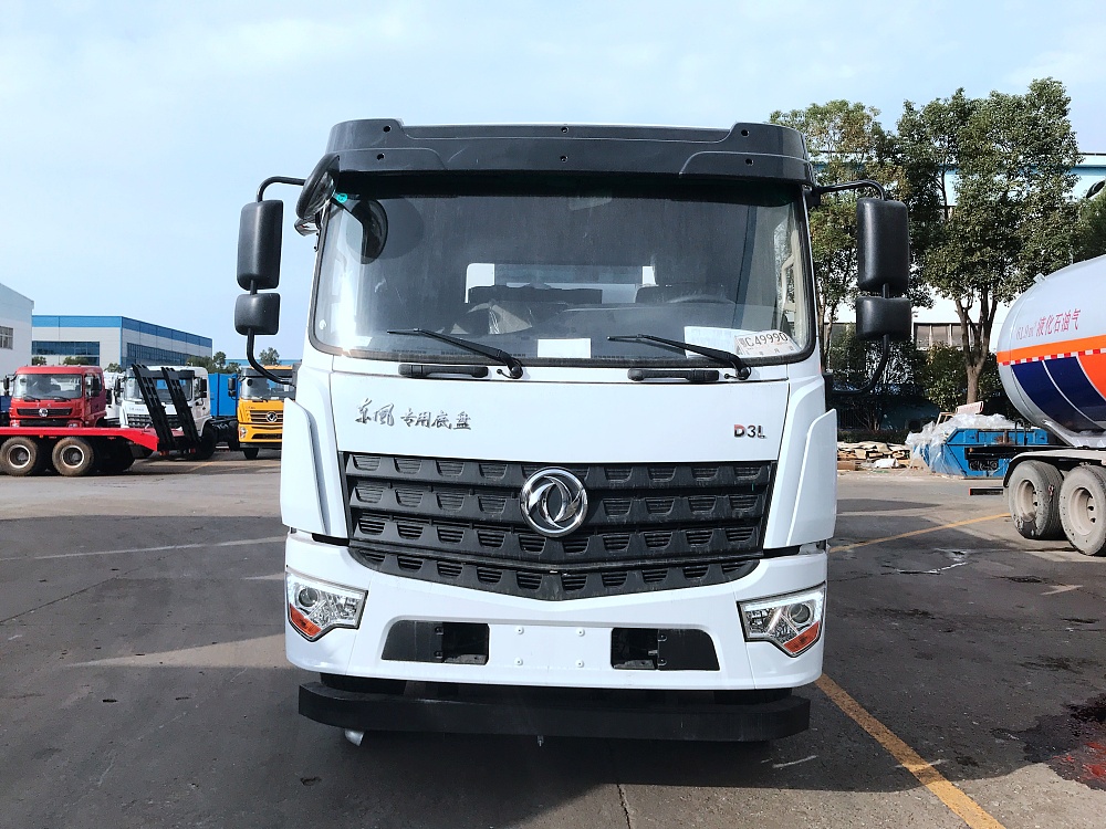 东风专底D3L后双桥抑尘车(国六16立方/50-120米雾炮)