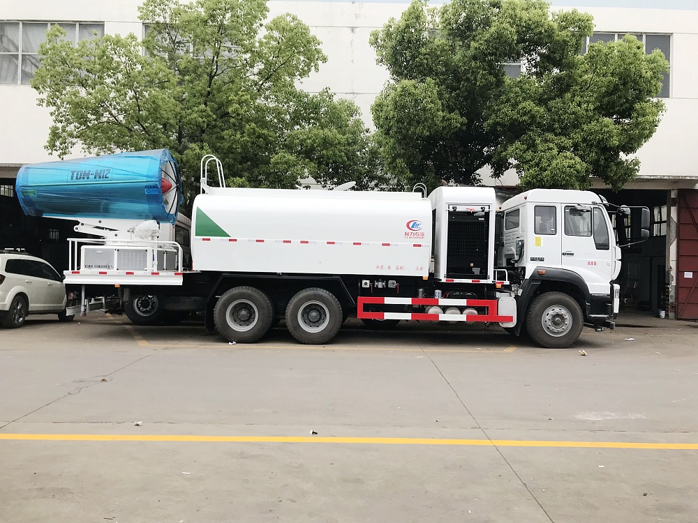 重汽斯太尔后双桥雾炮车(国五16立方/50-120米雾炮)